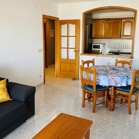 Apartaments Club Nautic L' Escala Exteriör bild
