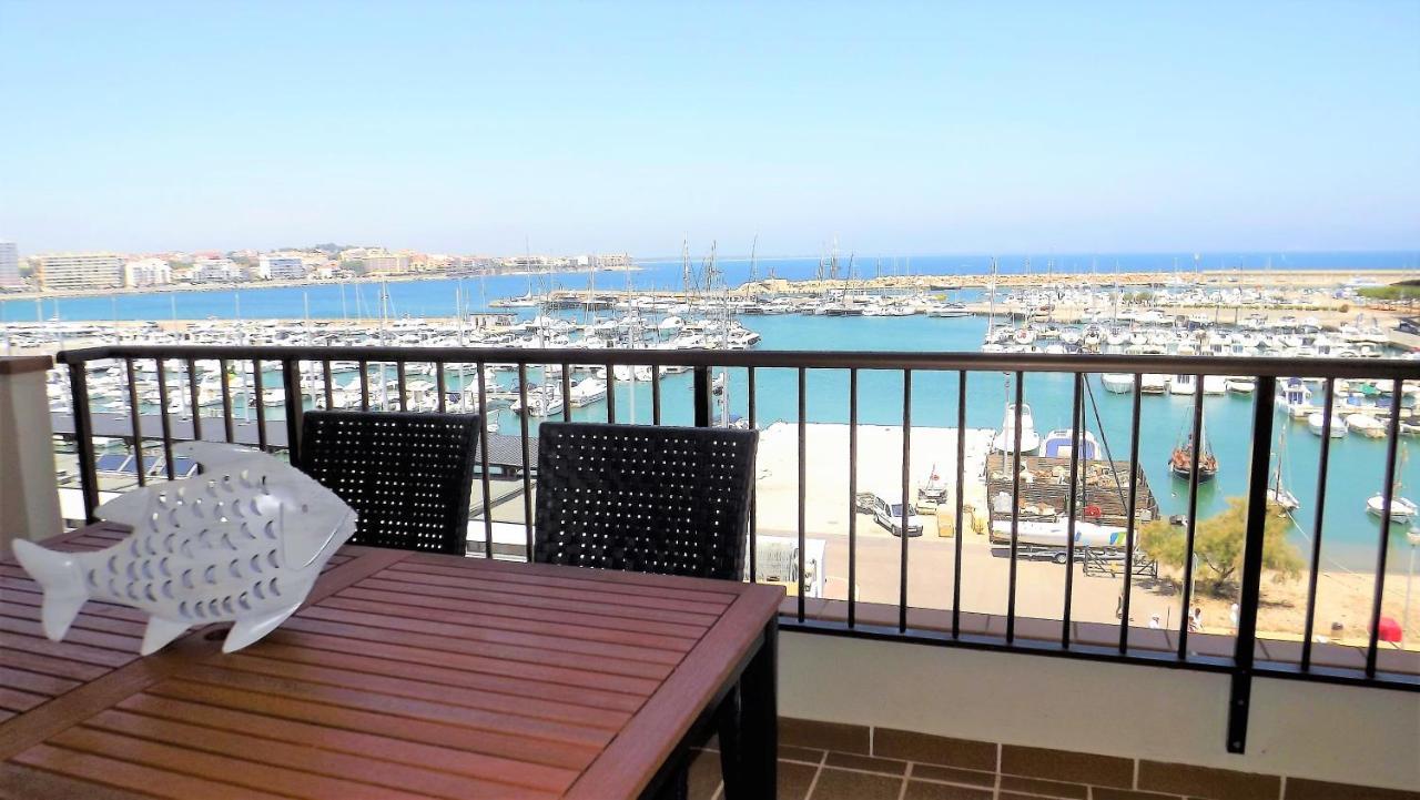Apartaments Club Nautic L' Escala Exteriör bild