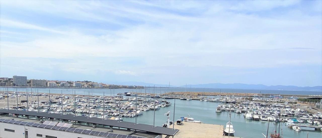 Apartaments Club Nautic L' Escala Exteriör bild