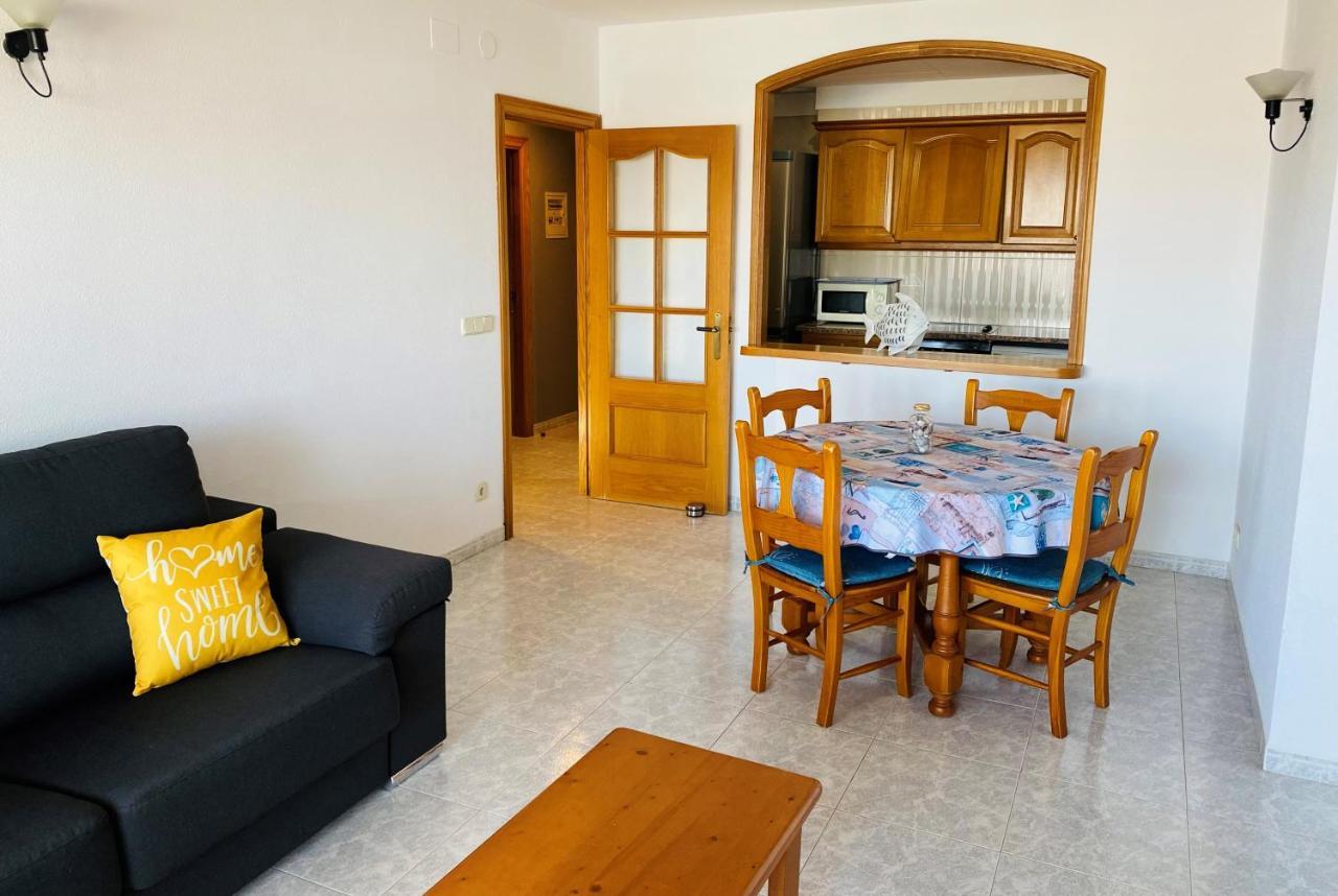 Apartaments Club Nautic L' Escala Exteriör bild