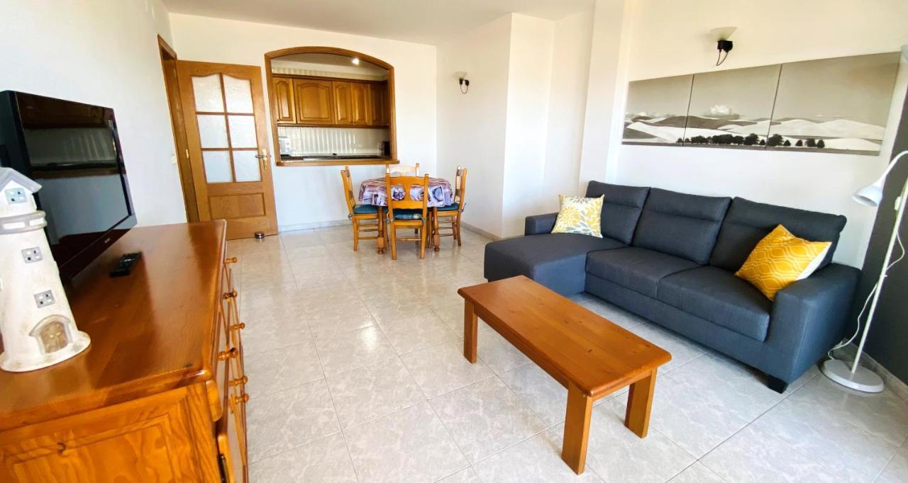 Apartaments Club Nautic L' Escala Exteriör bild