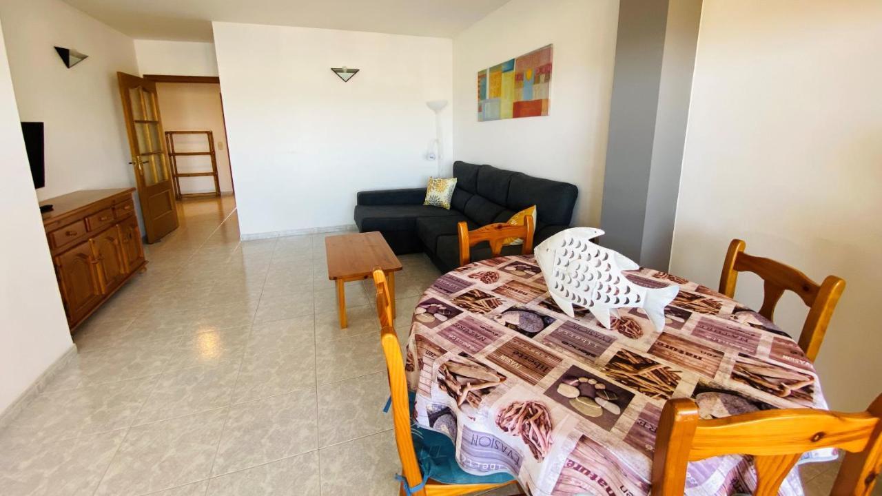 Apartaments Club Nautic L' Escala Exteriör bild